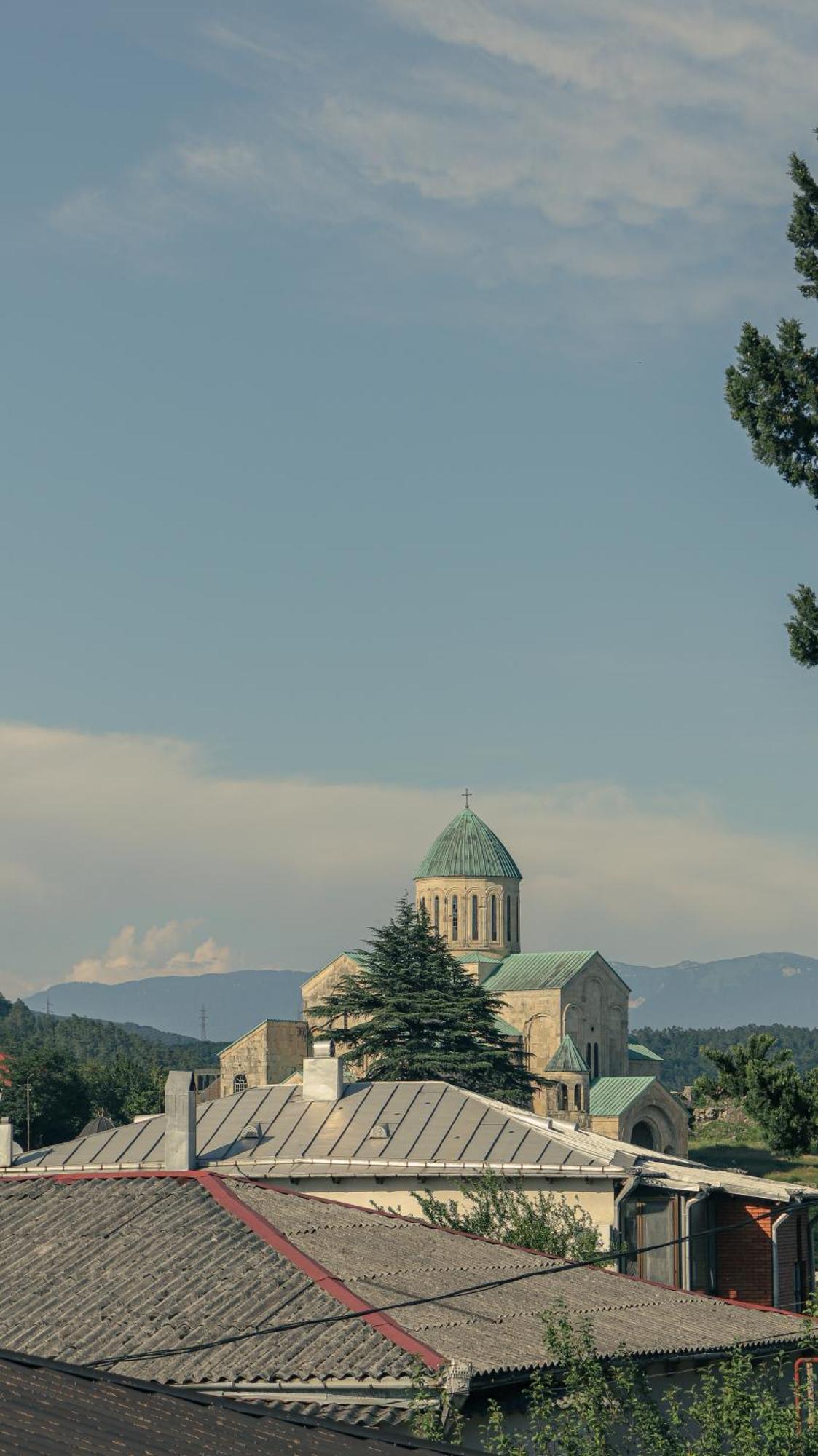Garden Rooms In Kutaisi Exterior photo