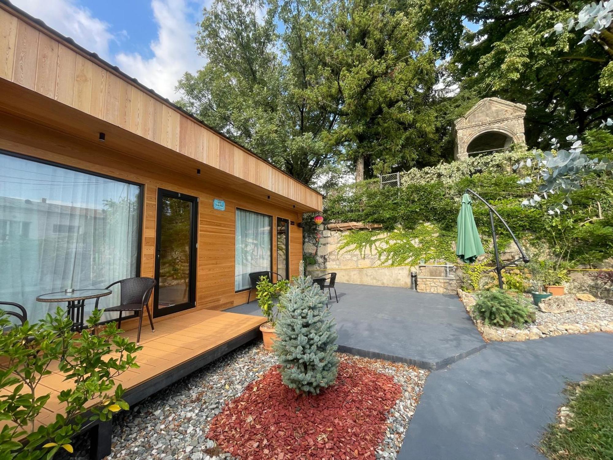 Garden Rooms In Kutaisi Exterior photo
